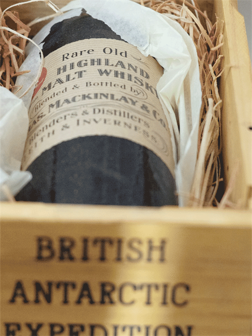 Chas. Mackinlay & Co Highland Malt "Antartic Expedition" 