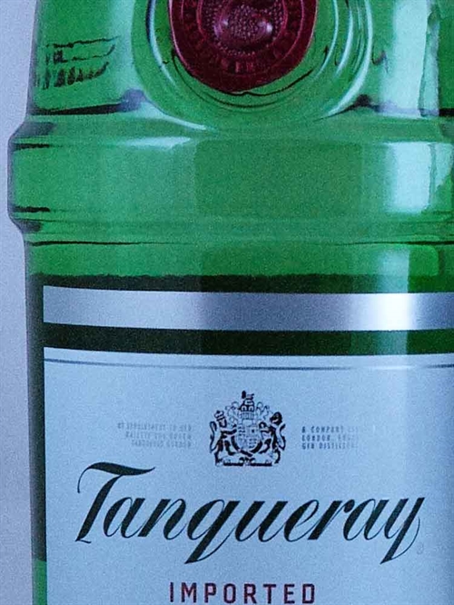 Tanqueyray Imported Dry Gin / 47,3 %  100 cl. 